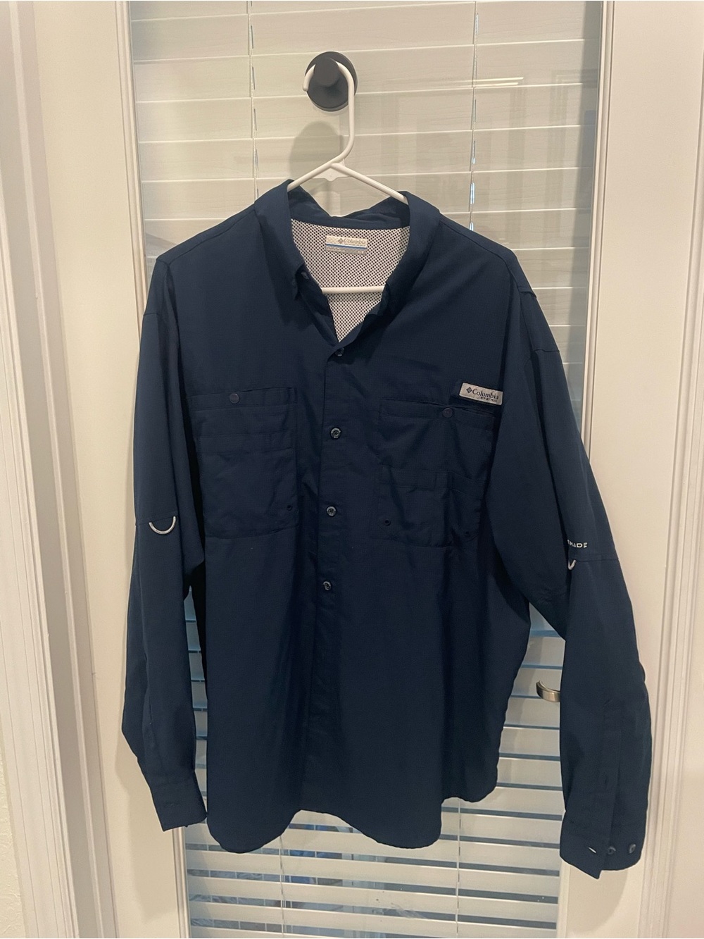 Columbia Men's Navy Long-Sleeve Button-Down Shirt